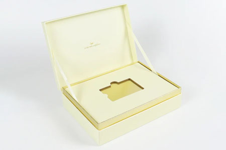 Custom VIP Card Boxes
